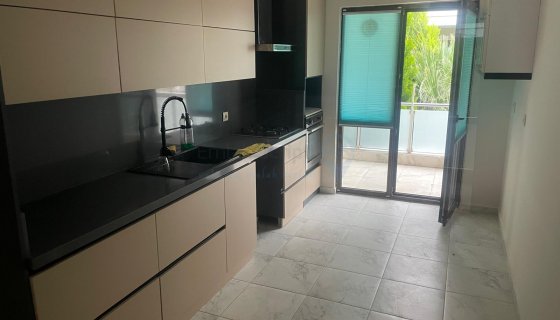 SAHİL MAHALLESİ'NDE 3+1 OLDUKÇA GENİŞ SATILIK DAİRE..